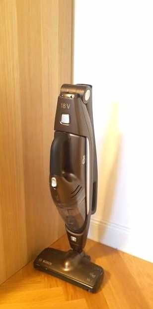 Aspirator vertical Bosch
