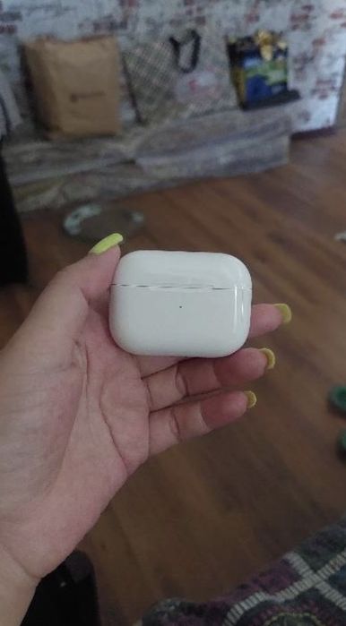 Наушники Apple AirPods Pro белый