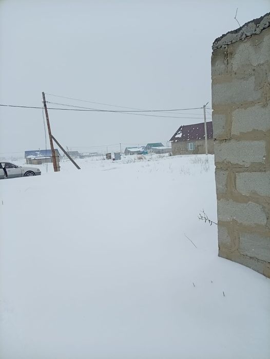 Продам участок с не достройным домом