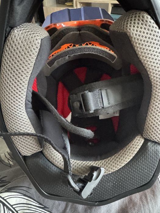 Каска oneal със очила S размер