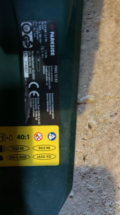 Moto ferăstrău pe benzina