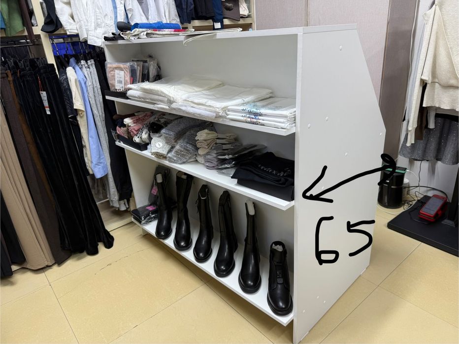 Шкаф для бутика, офиса