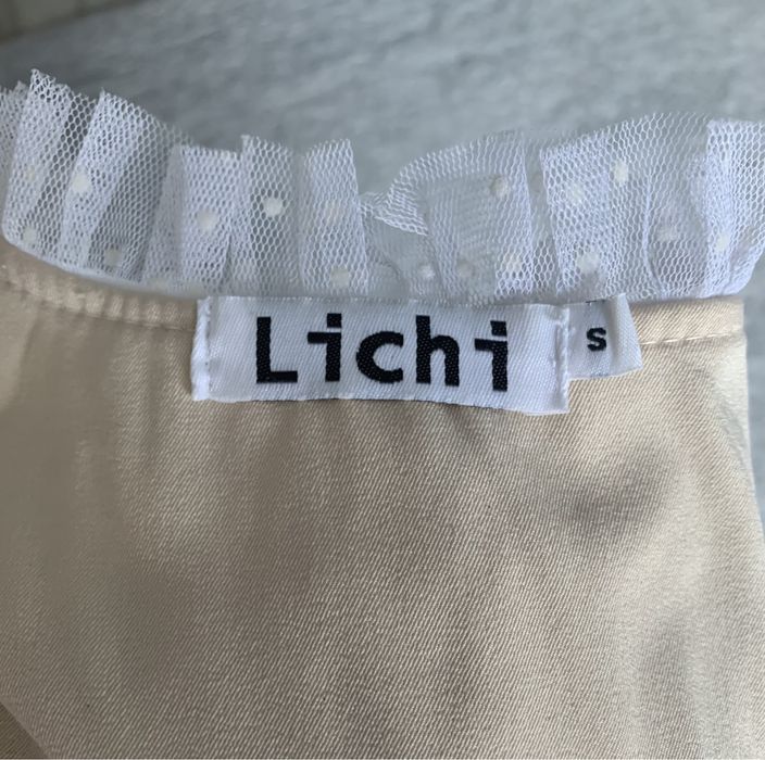 Платье бренда Lichi