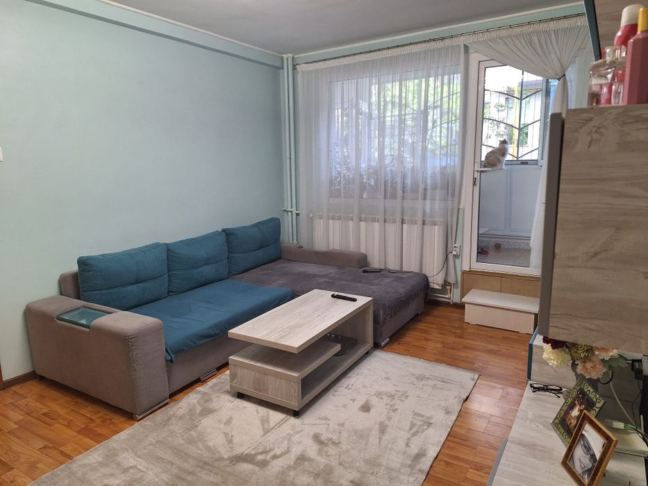 DE VANZARE 2 camere,avantaje multiple,renovat,balcon construit,centrală proprie