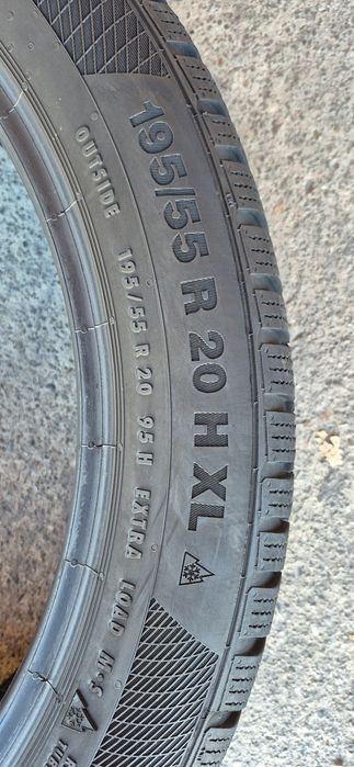 4 anvelope iarna ca si noi Continental 195/55/20.Pretul este pe bucata