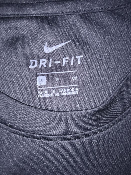 Оригинални тениски на NIKE