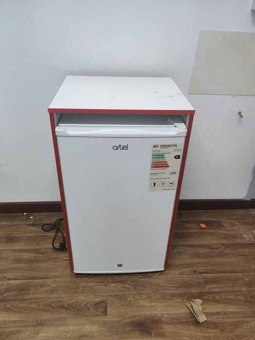 Холодильник маленький