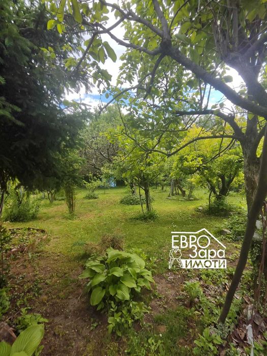 Масивна, обзаведена къща за продажба в с.Дълбоки