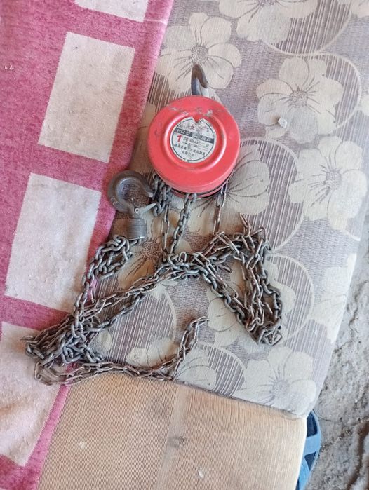 Продам лебёдку срочно