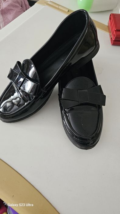 Продам лакированные лоферы