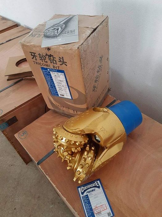 Долото трёх шарошечные разного размера товар есть в наличии