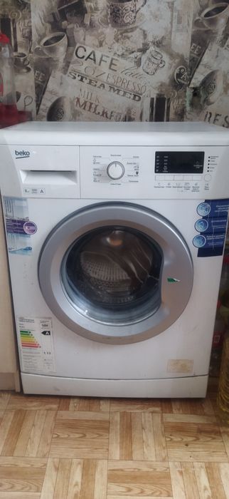 Стиральная машина в рабочем состоянии