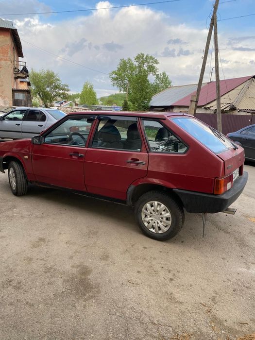 Продам машину ваз 2109