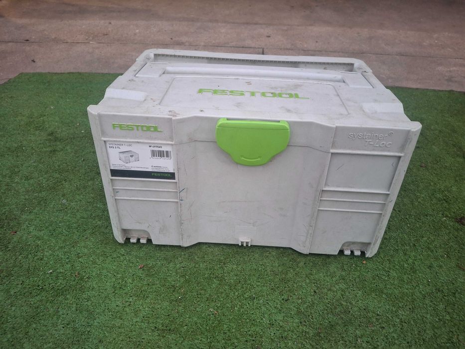 Куфар за инструменти