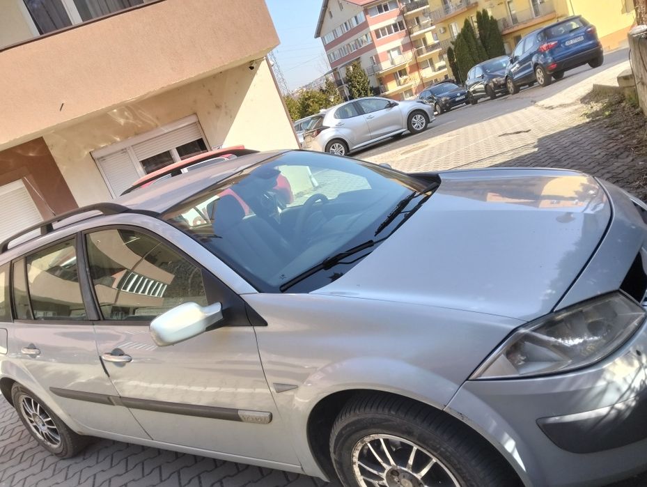 Vând Mașina Renault Megane
