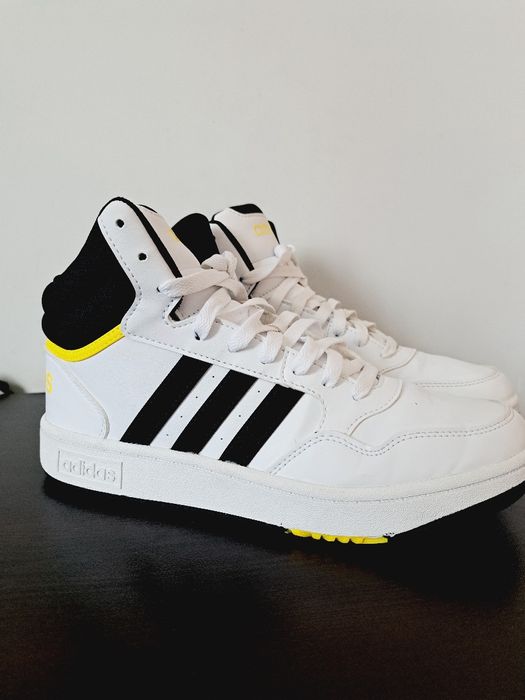 Кецове Adidas ,бели!