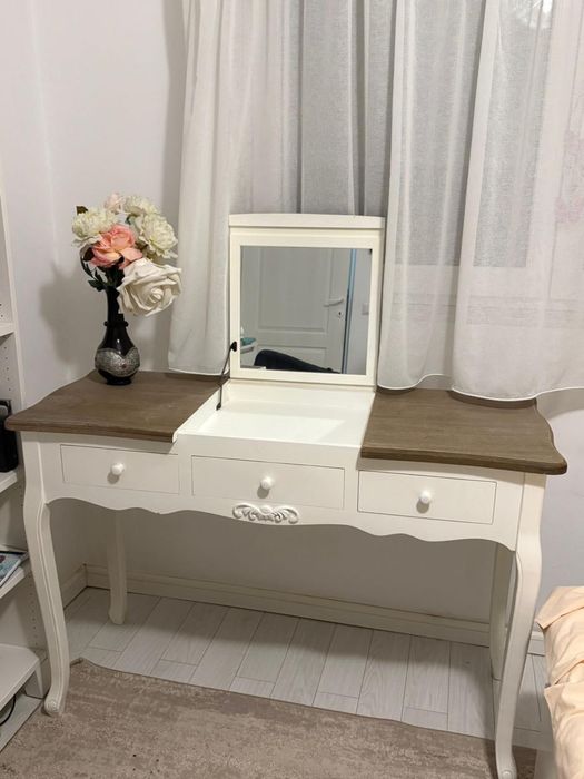 Comodă machiaj  lemn masiv xxlutz