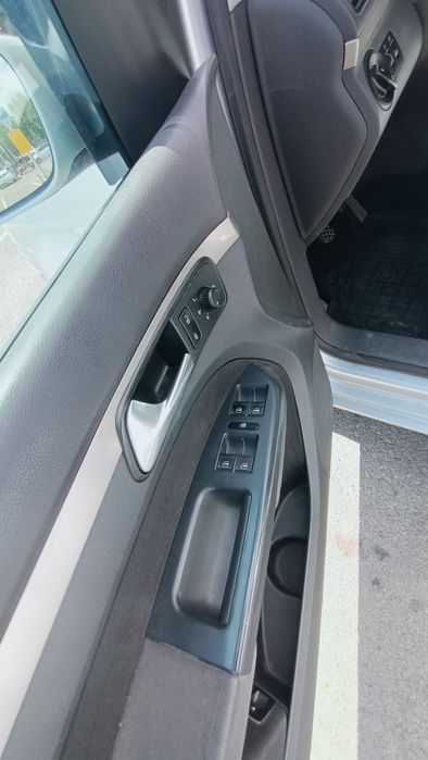 VOLKSWAGEN Touran 2008 — imagine 5