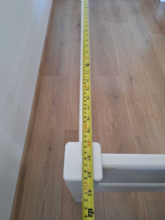 Pat de o persoana cu somiera si saltea