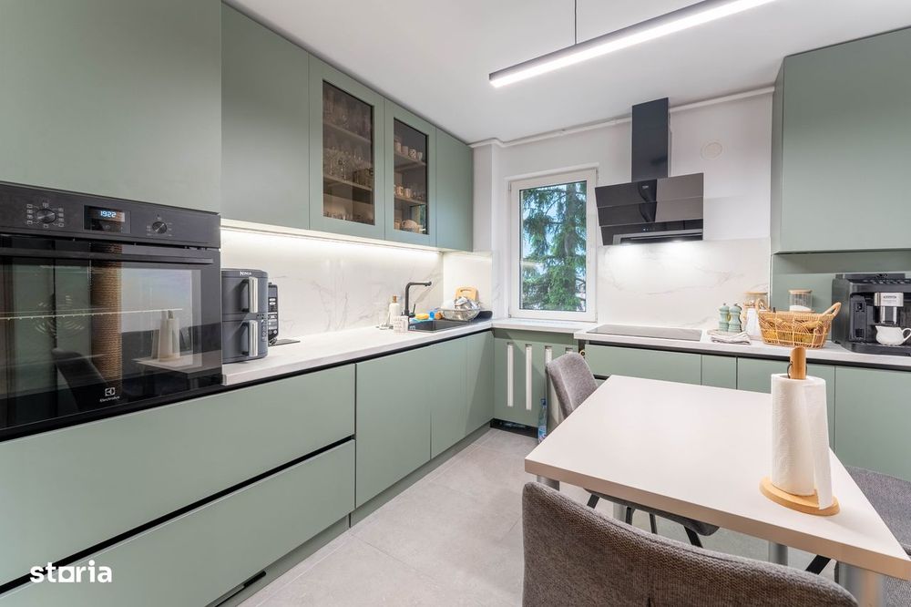 Apartament renovat, zona Astra