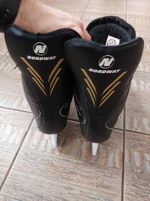 Продам Коньки Nordway