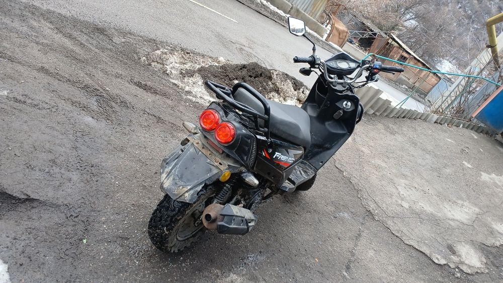 Продам бумер 150 тысячь