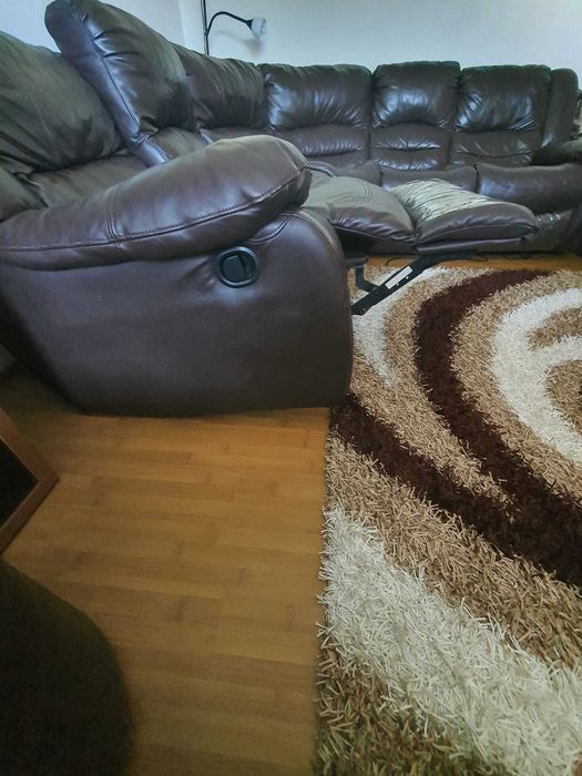 Particular vand canapea din piele