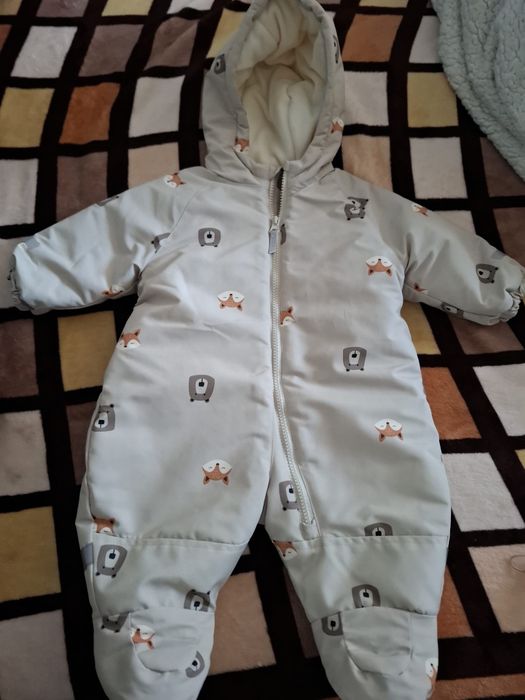 Combinezoane/geaca/bluza bebelusi 3-6 luni ( 68 cm)
