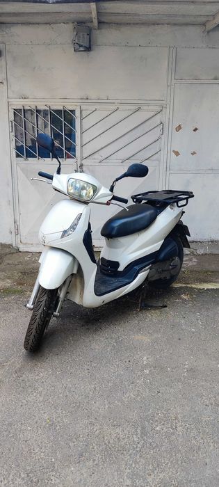 Inchiriez scuter livrari ( Glovo, Bolt Wolt)