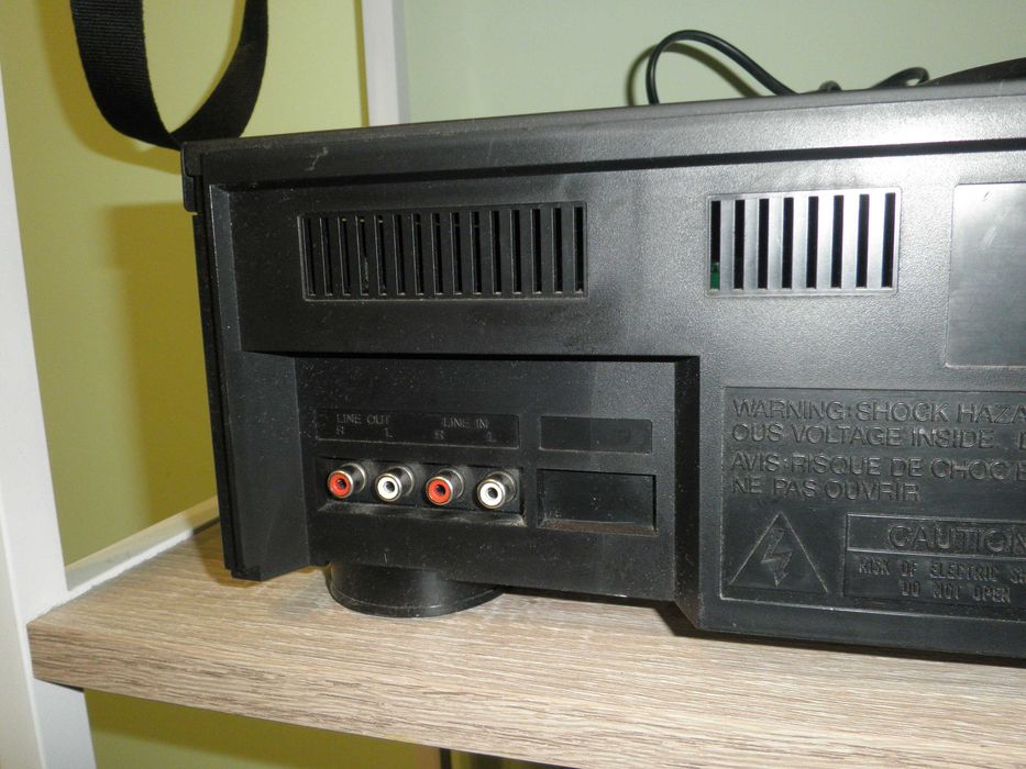 Dekc :  DENON DRM-700