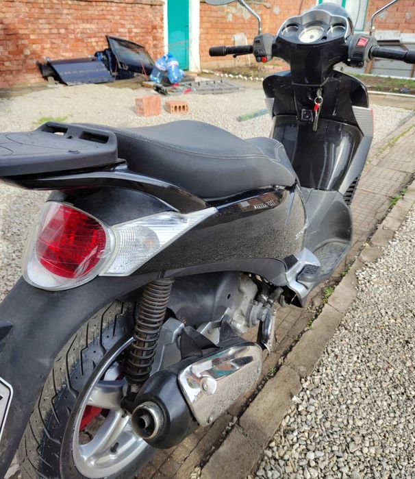 Aprilia Scarabeo 300 i.gt