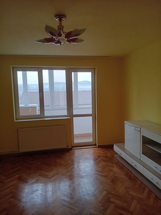 Vând apartament cu 2 camere