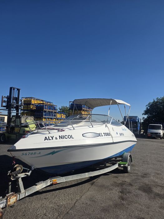 Vand Barca Cabinata cu motor + peridoc
