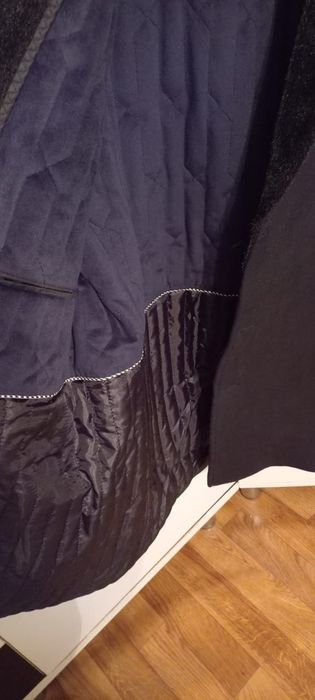 Зимнее польто в этикетке