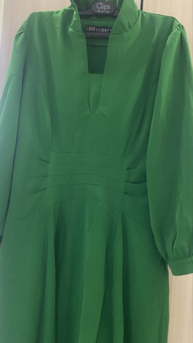 Платье нарядное