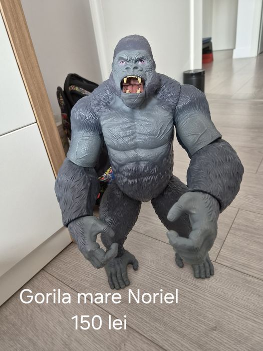Vand jucării Ben10, gorila, mașină Swat