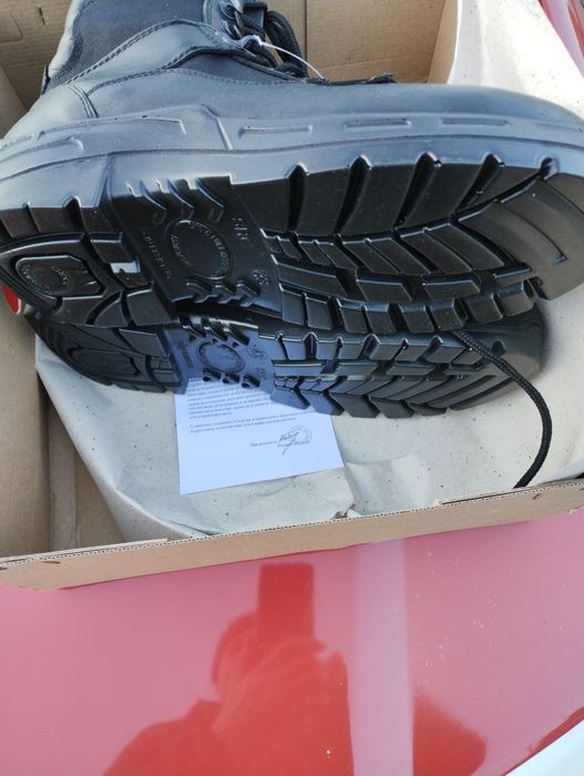 Продавам нови мъжки летни кубинки