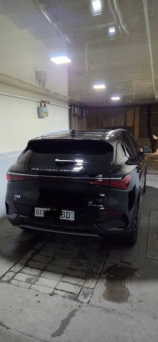 Byd yuan plus 5 pozitsiya. 2024 yil.