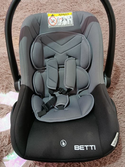 Детское автокресло люлька