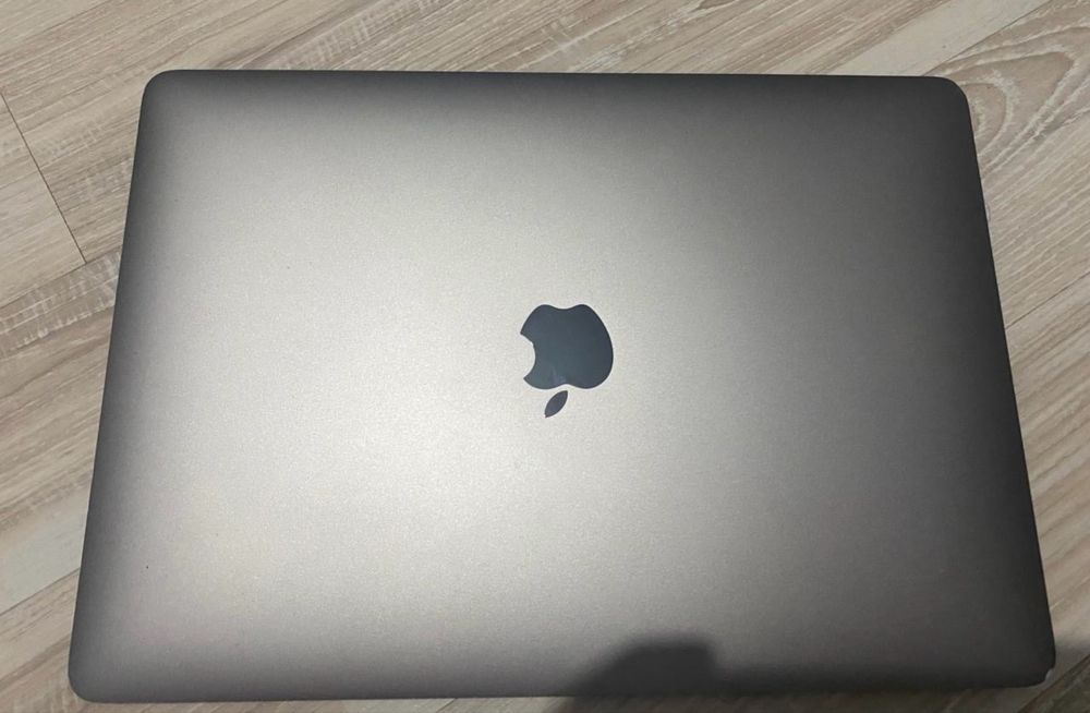 Macbook Air 2020 core i3