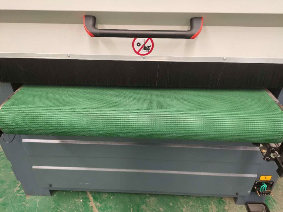 Рельефно-шлифовальный станок DELTAMACHINERY DM-RS1300-6