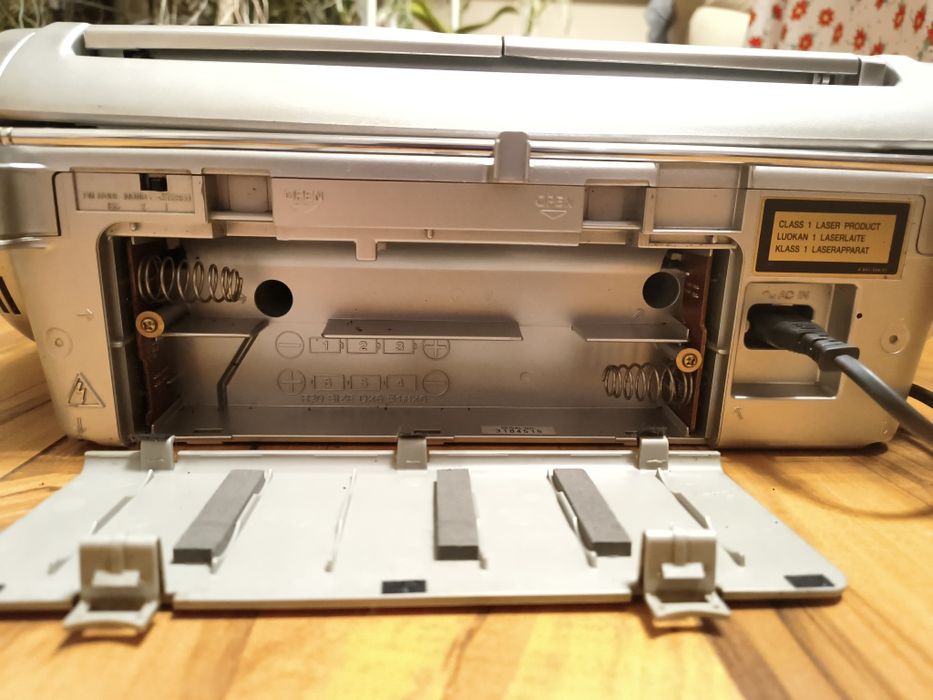 Продавам касетофон Sony