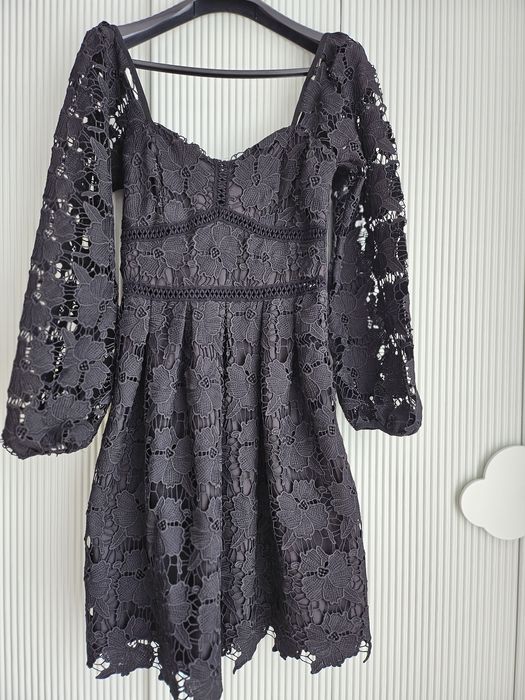 Официални дантелени рокли