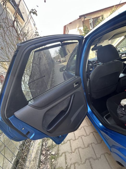 Ford Focus 2 Ghia hatchback 1.6 benzina TI-VCT 115 CP