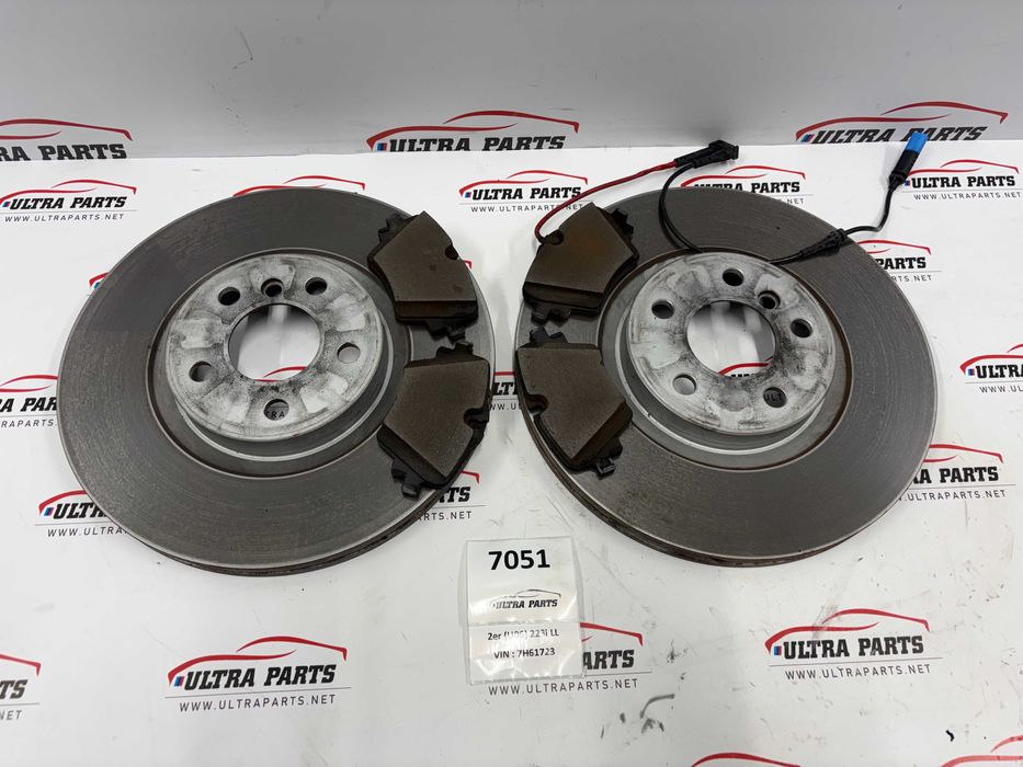 Предни Дискове С Накладки За БМВ 1 Ф70 2 Ф74 У06 Х1 У11 6891080 8837151 BMW 1 F70 2 F74 U06 X1 U11