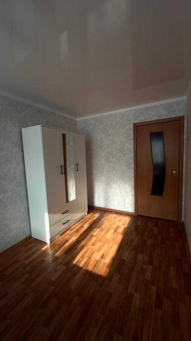 Сдам 2 комнатную квартиру, 6 мкр., дом 50