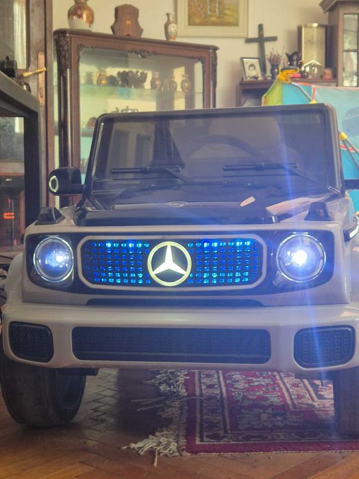 Vand Masinuta electrica pentru copii, Mappy Mercedes EQG, roti EVA si scaun piele, alb