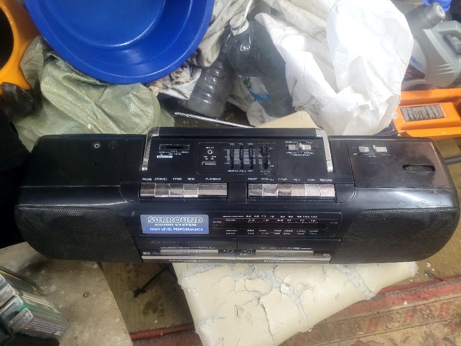 Подам касетник 90 х с