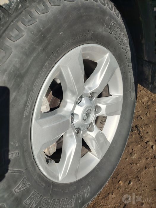 Toyota prado diska Sotiladi R17