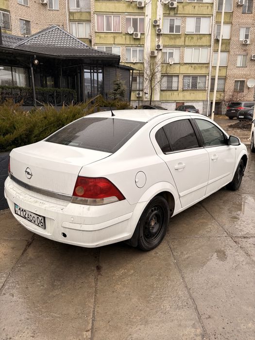 Opel astra h 2011